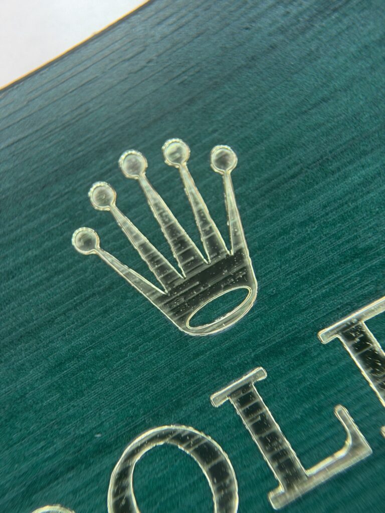 Nuova garanzia Rolex effetto legno
